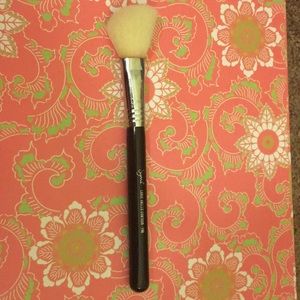 Sigma Large Angled Contour Brush.